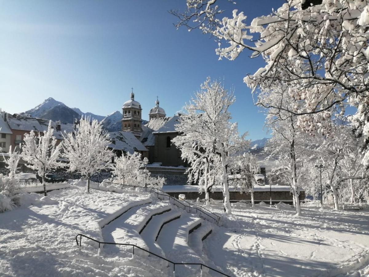 A Deux Pas ... Apartment Briancon  Luaran gambar